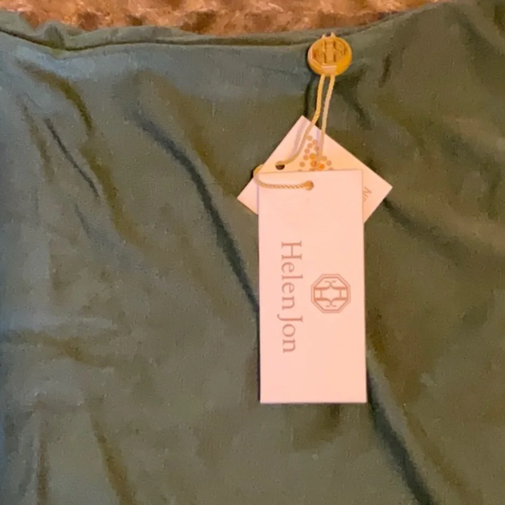 Helen Jon Strapless Dress - Picture 5 of 6